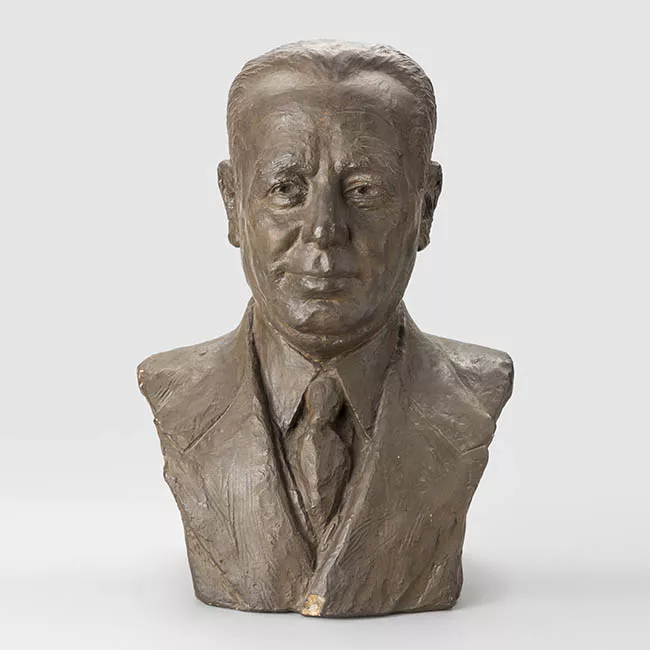 Busto de Manuel Astudillo Oliva