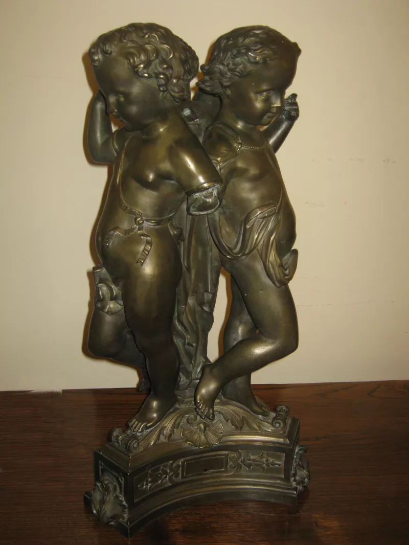 Niños de bronce
