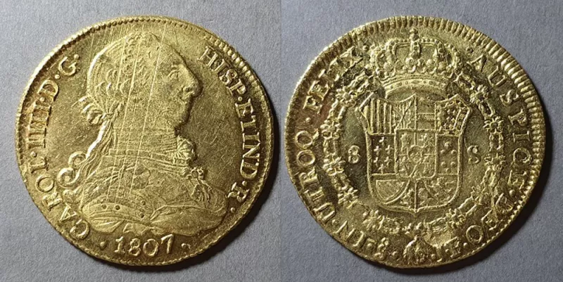 Moneda de 8 Escudos (Carlos IV)