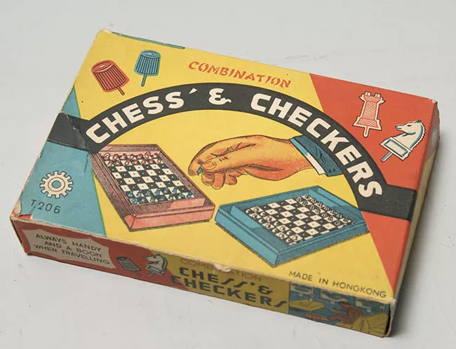 Chess' & checkers