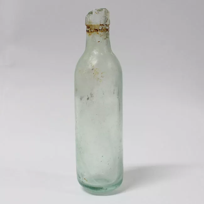 Botella (arqueológica y etnográfica)