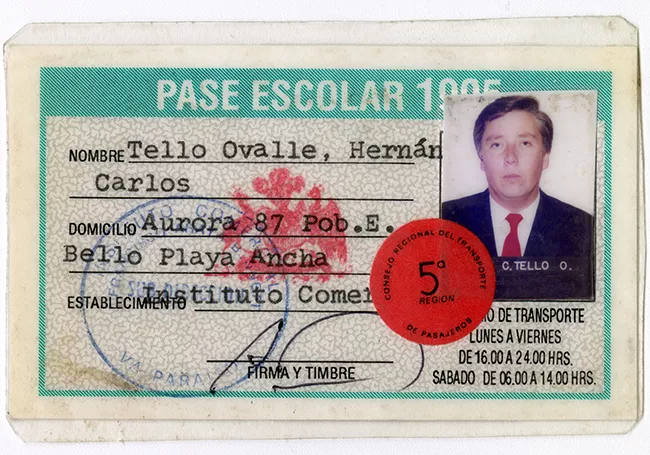 Pase escolar V región 1995 perteneciente a Hernán Tello