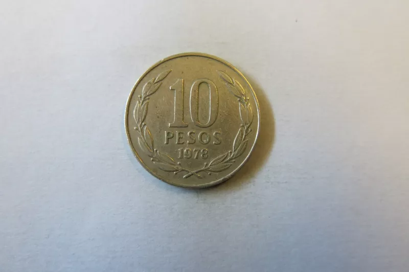 10 Pesos