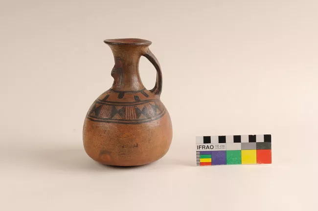 Botella (arqueológica y etnográfica)
