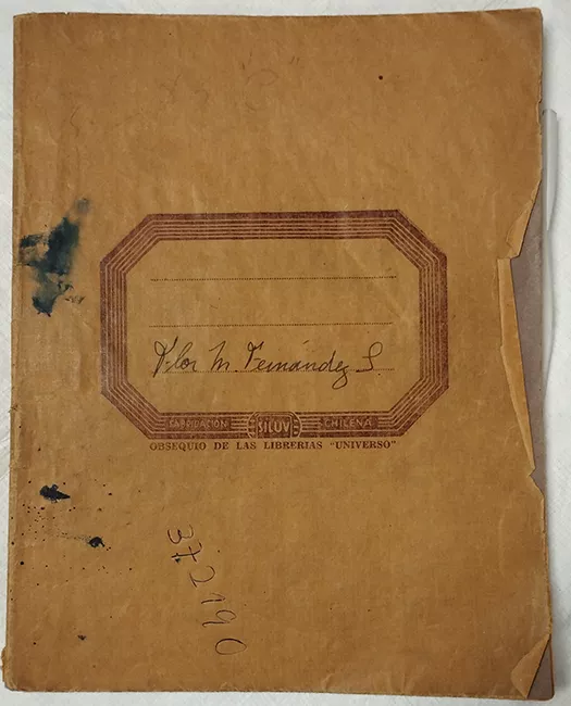 Cuaderno de clases de costura perteneciente a Flor María Fernández