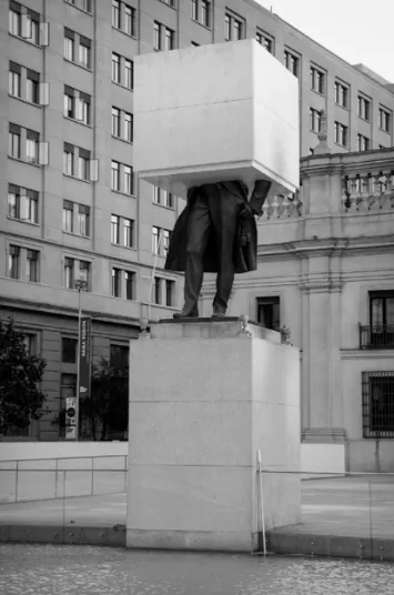 Monumento editado. Serie prócer de pie N°1 (C)