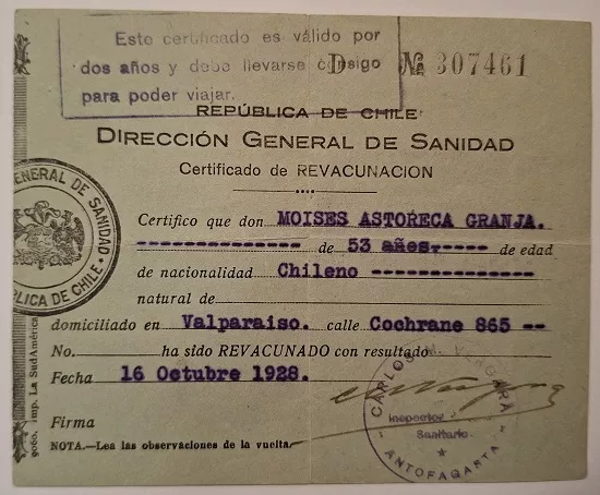 Certificado de revacunación de Moises Astoreca Granja