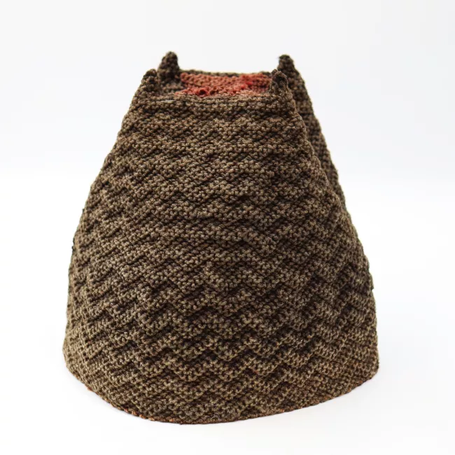 Gorro de cuatro puntas bicromo