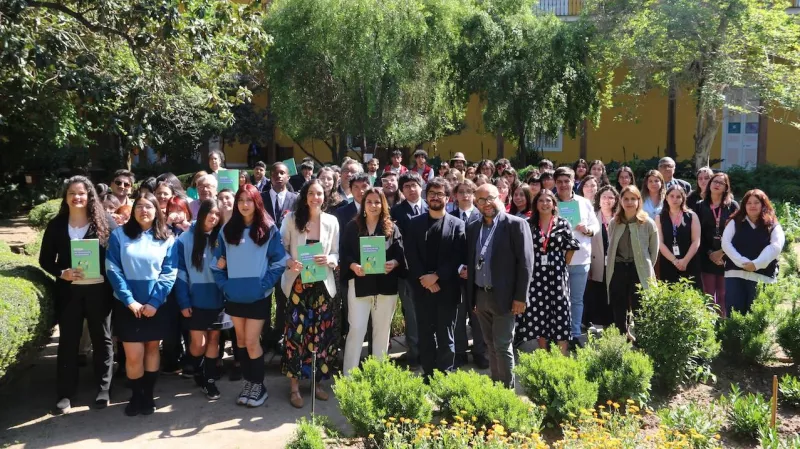 Imagen de la noticia:  Encuentro reunió a comunidades educativas para poner en valor su patrimonio escolar