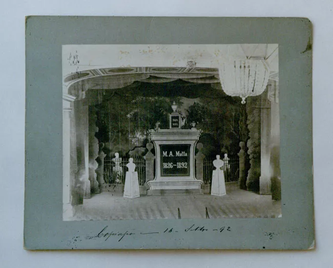 Escenografía en teatro, monumento a Manuel Antonio Matta