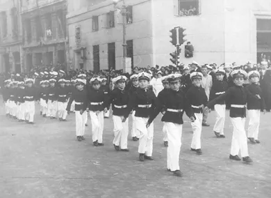 Chile, Estudiantes Desfile, Escuela Hogar "Arturo Prat"
