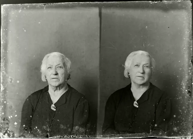 Dos retratos femeninos
