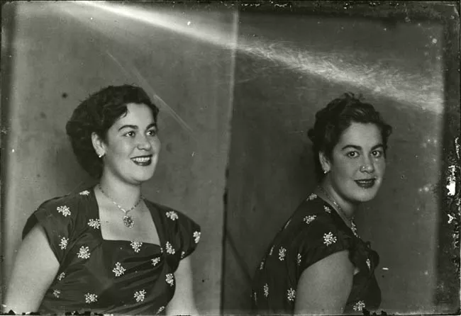 Dos retratos femeninos