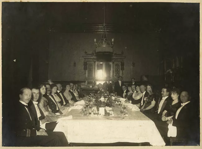 Banquete del Intendente Recaredo Amengual a don Luis Gomez Carreño