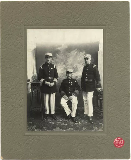 Retrato de tres bomberos