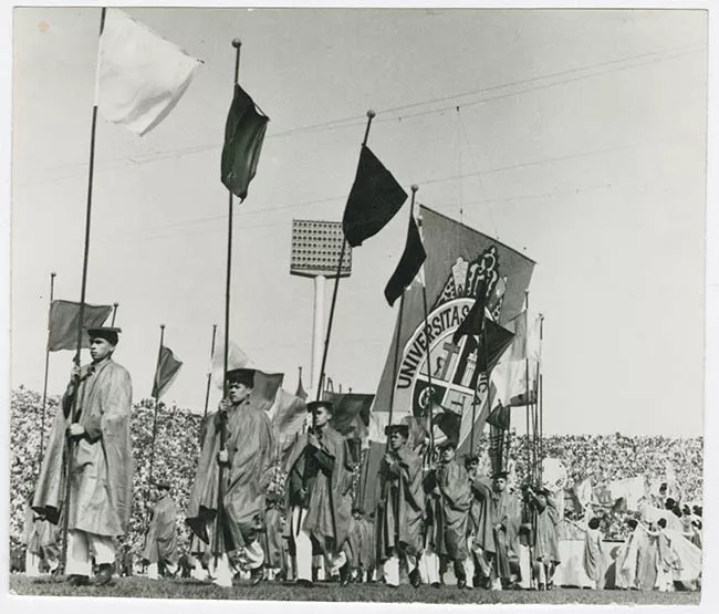 CLASICO UNIVERSITARIO