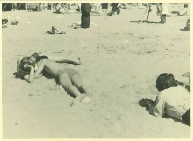 Pareja en la playa 