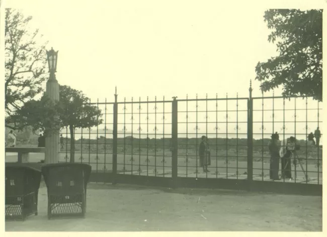 Parque cerca al mar