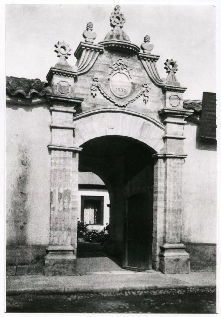 Portal de la antigua casa del Conde de Villaseñor en La Serena