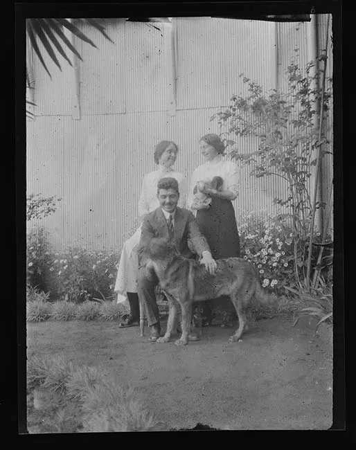 Retrato de personas con perros