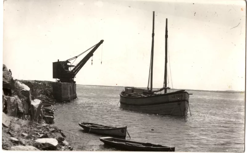 Falucho, en el muelle de Constitución