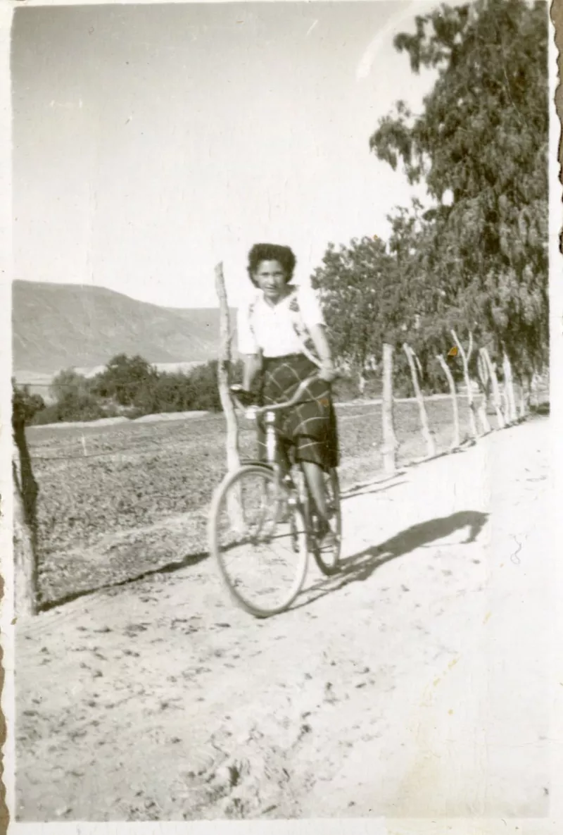 Mujer en Bicicleta