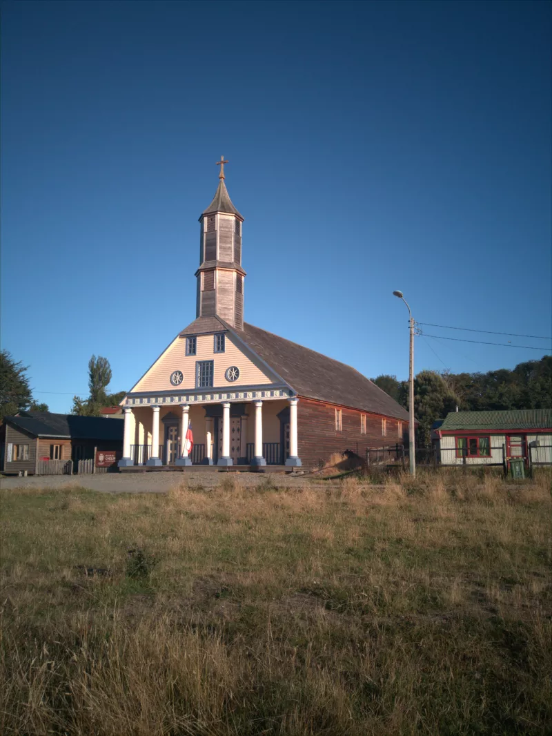 Iglesia de Nuestra Señora del Rosario de Chelín