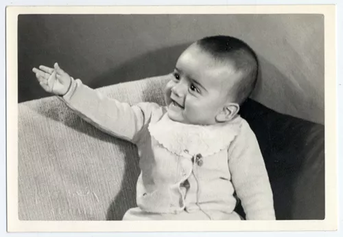 [Retrato de un bebé, 1970]  [fotografía]Kyutaro Tunekawa.