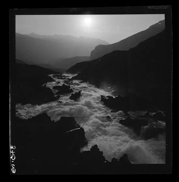 Obras de captación en la Laguna de La Laja  [fotografía] Luis Ladrón de Guevara.