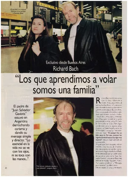 Los que aprendimos a volar somos una familia  [artículo] Claudia Echeverría.