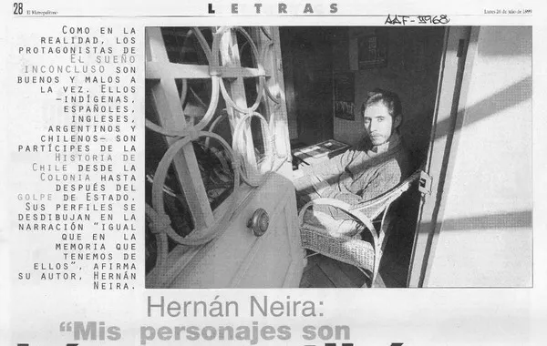 "Mis personajes son héroes y antihéroes"  [artículo].