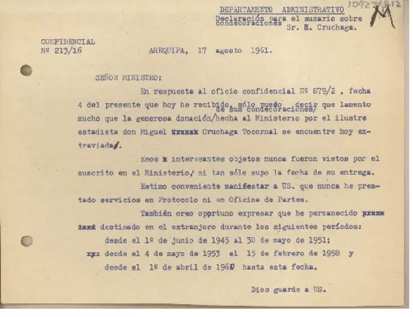 [Oficio Consular N°21316] 1961 agosto 17, Arequipa, Perú [al] Ministro de Relaciones Exteriores, Santiago, Chile  [manuscrito] / Juan Mujica de la Fuente.