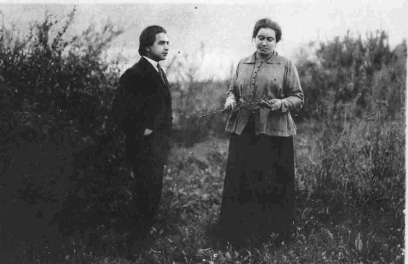 [Retrato de Gabriela, 1916]  [fotografía].