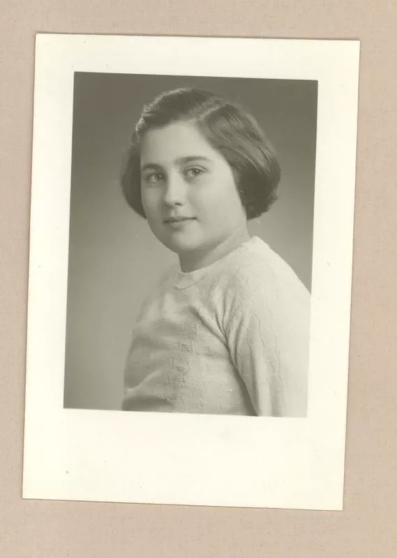 [Retrato de una amiga de Doris Dana]  [fotografía].