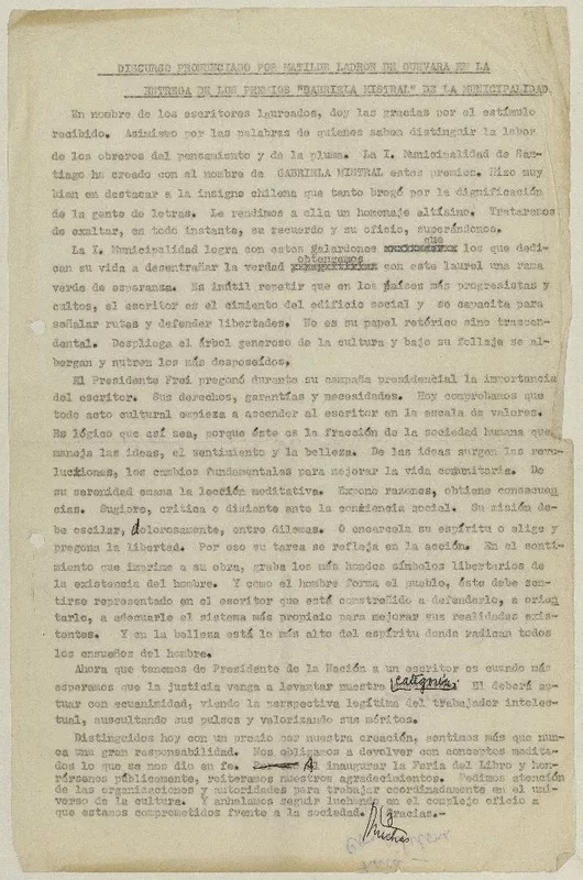 Discurso pronunciado por Matilde Ladrón de Guevara en la entrega de los premios "Gabriela Mistral" de la Municipalidad de [Santiago].  [manuscrito] Matilde Ladrón de Guevara.