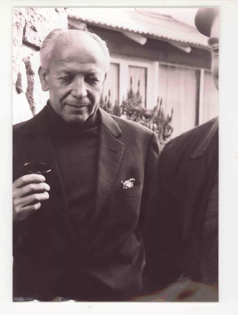 Humberto Díaz-Casanueva  [Fotografía].