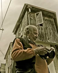 Luis Ladrón de Guevara (1926-2015)