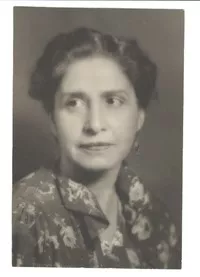 Amanda Labarca Hubertson (1886-1975)