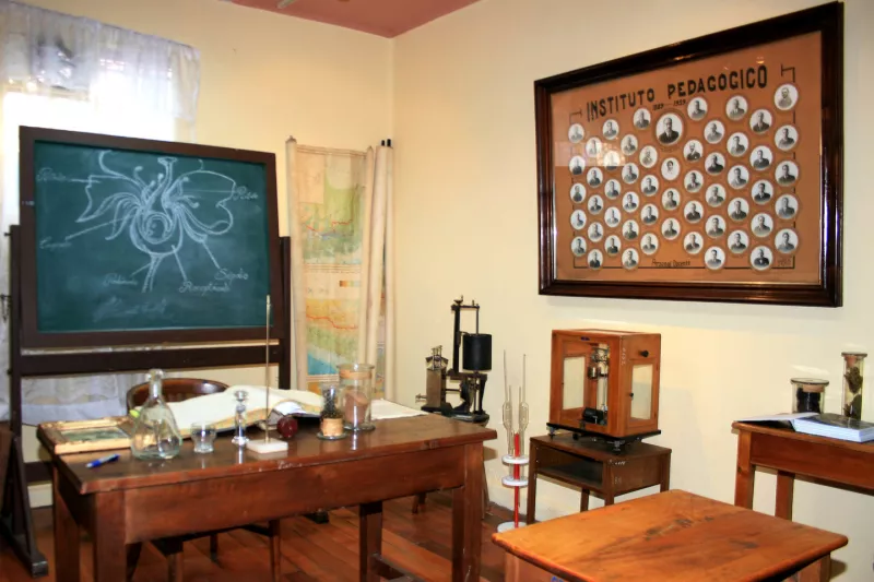 Museo del Instituto Pedagógico Valentín Letelier