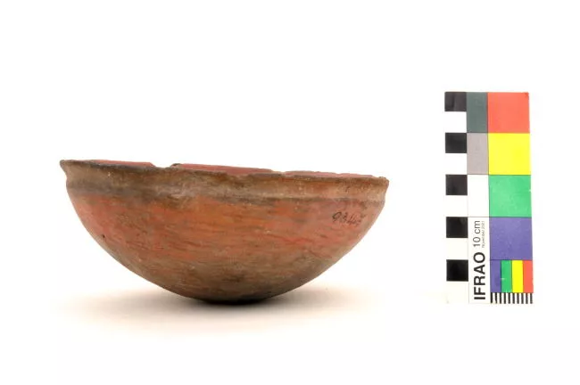 Plato (arqueológico y etnográfico)