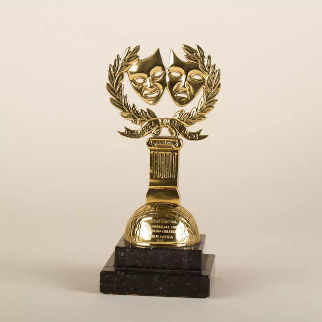 Premio especial a la figura del cine y teatro chileno Malú Gatica