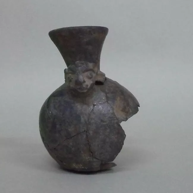 Botella (arqueológica y etnográfica)