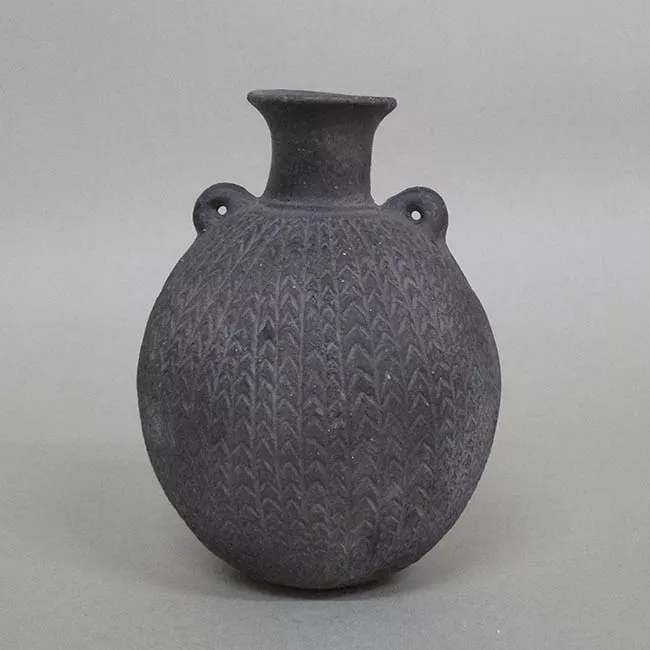 Botella (arqueológica y etnográfica)