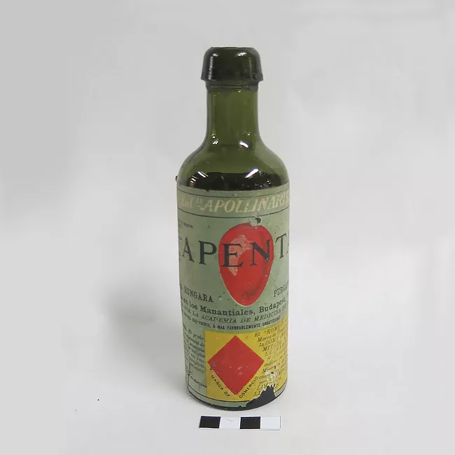 Botella de purgante Apenta.