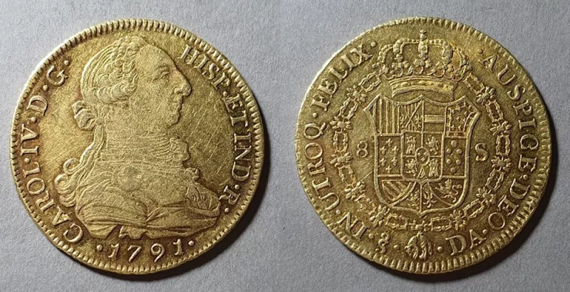 Moneda de 8 Escudos (Carlos IV)