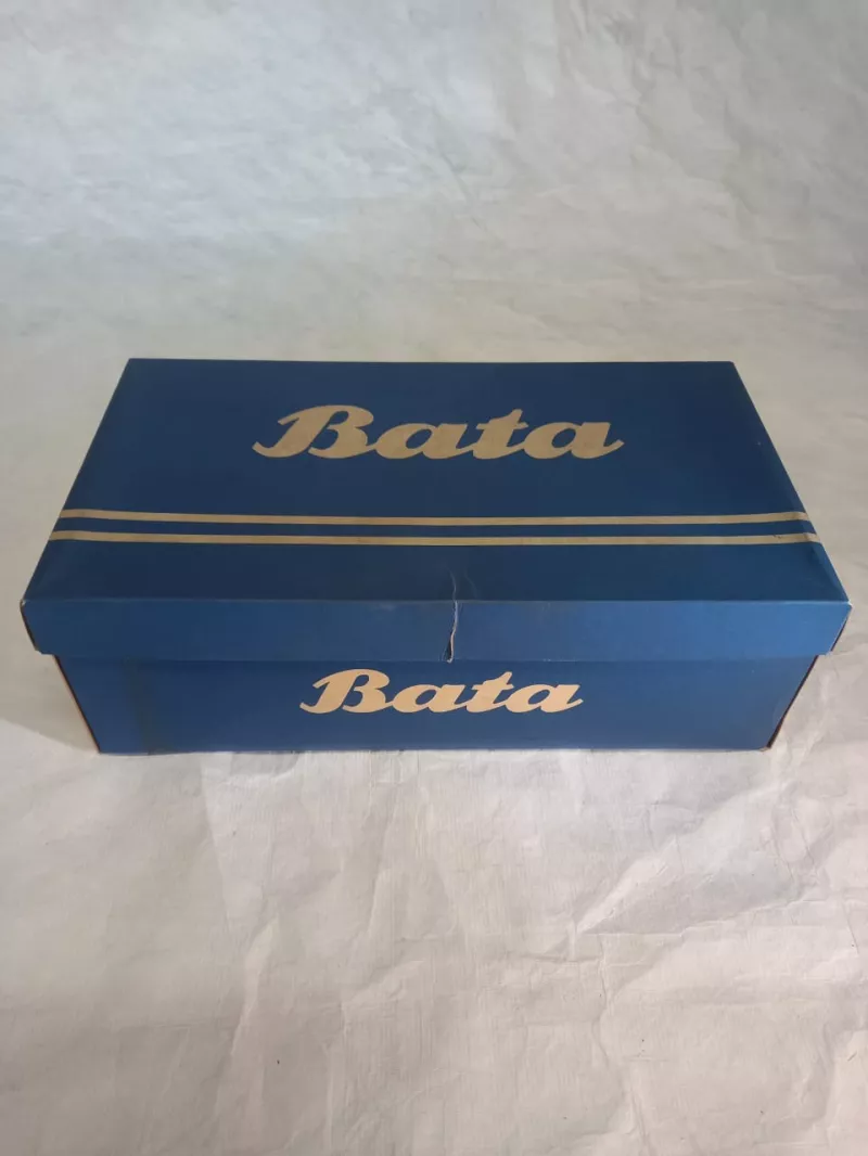 Caja de zapatos Bata