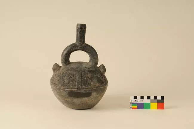 Botella (arqueológica y etnográfica)