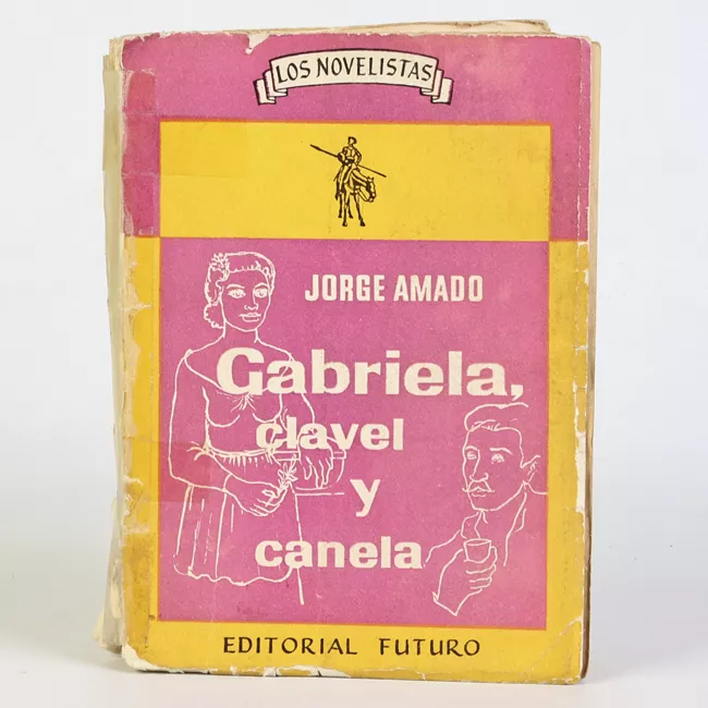 Gabriela, clavel y canela