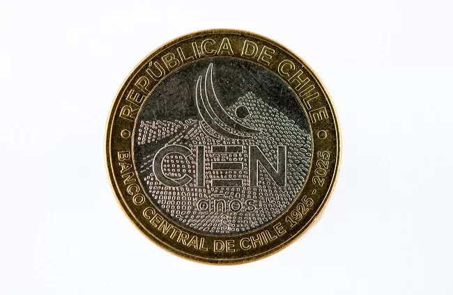 Cien pesos. Centenario del Banco Central